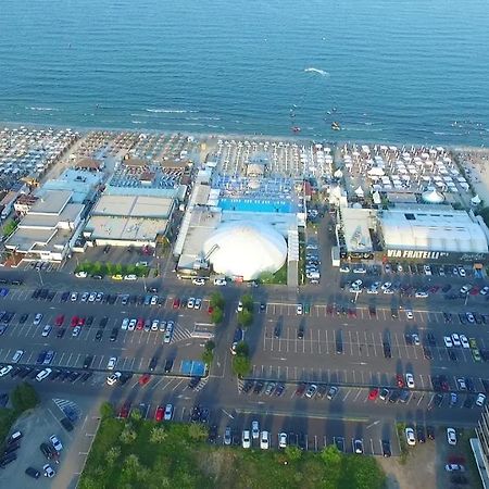 Aqua Vista Fratelli - Vedere Top La Mare Si Lac - Summerland Apartman Mamaia Kültér fotó